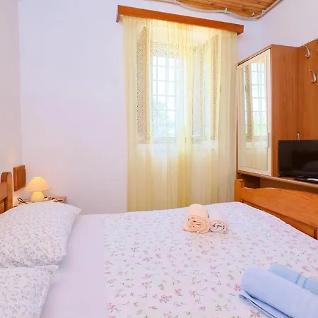 1 Bedroom Gorgeous In * Štivan